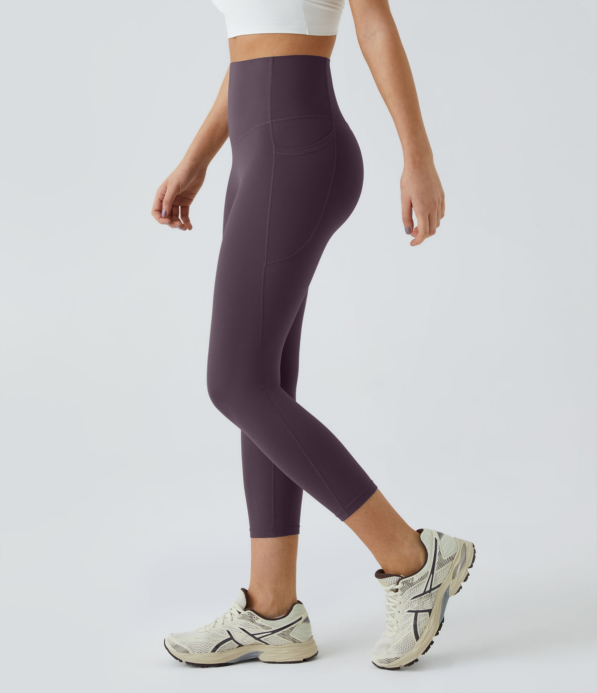 Halara UltraSculpt™ High Waisted Tummy Control Pocket Shaping Training Capri Leggings - Night's Purple