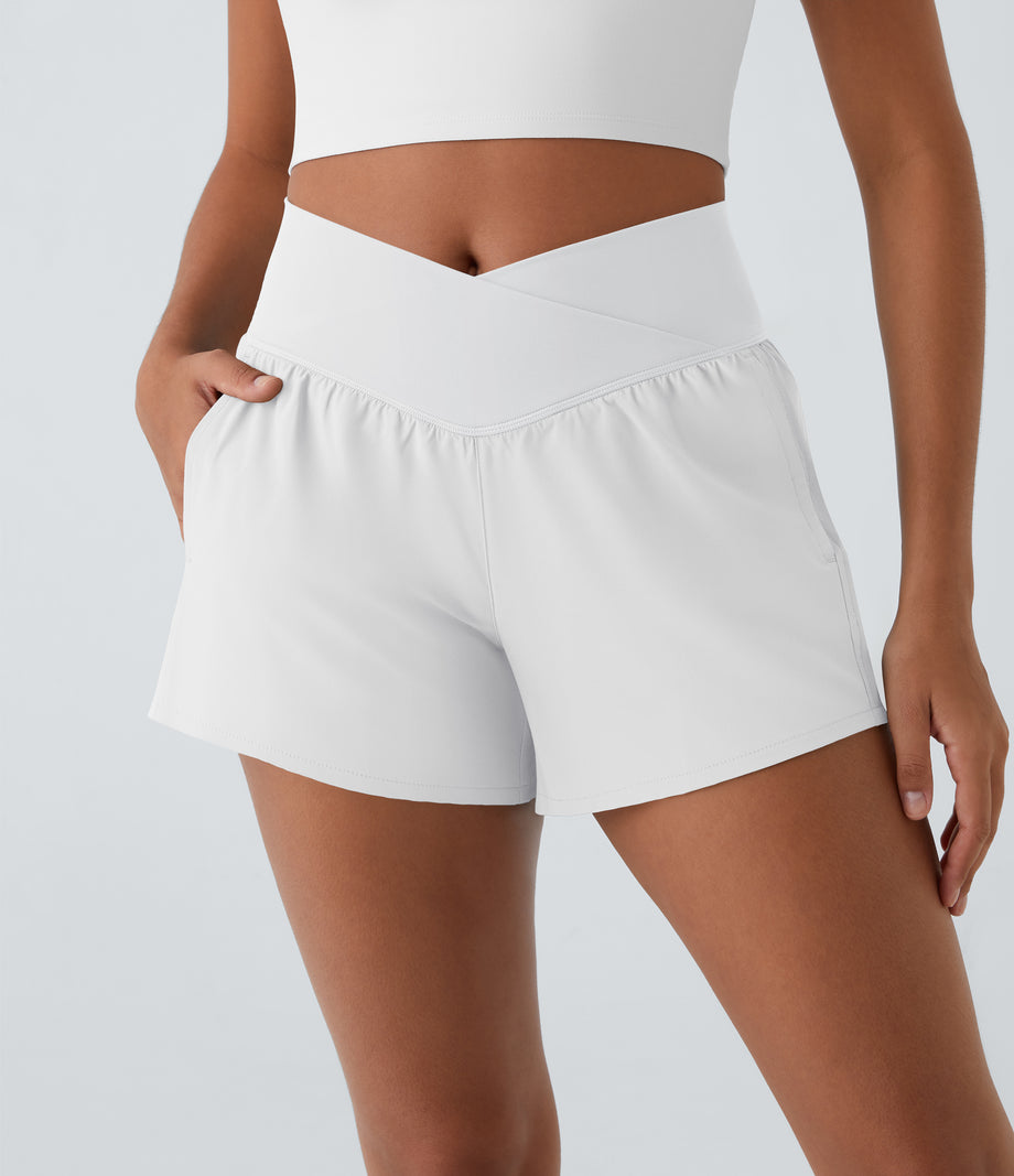 Breezeful™ High Waisted Crossover Pocket 2-in-1 Quick Dry Yoga Shorts 4" - White