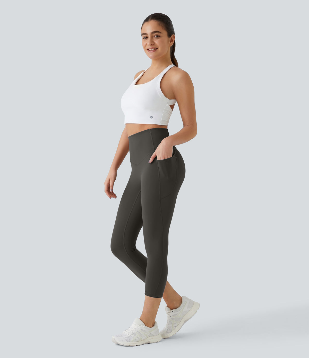 Halara UltraSculpt™ High Waisted Tummy Control Pocket Shaping Training Capri Leggings - Hazelnut Black