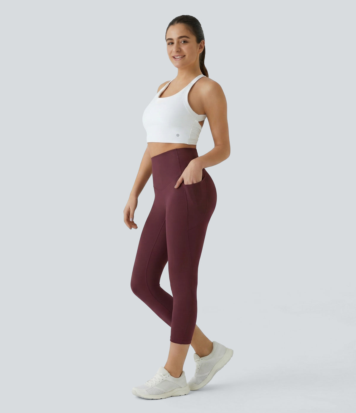 Halara UltraSculpt™ High Waisted Tummy Control Pocket Shaping Training Capri Leggings - Evening Red