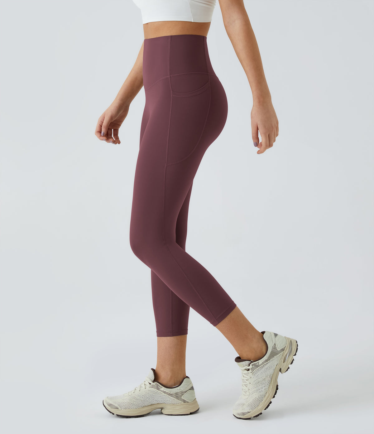Halara UltraSculpt™ High Waisted Tummy Control Pocket Shaping Training Capri Leggings - Evening Red
